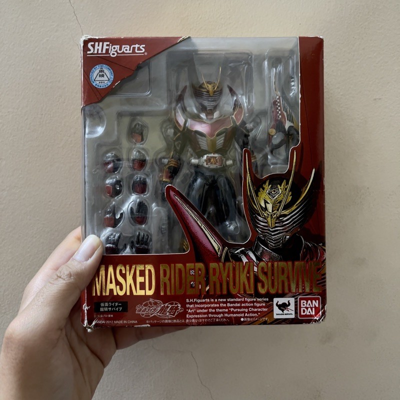 Mô hình SHF Kamen Rider Ryuki Survive (2nd)