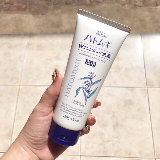 sữa rửa mặt ý dĩ nhật