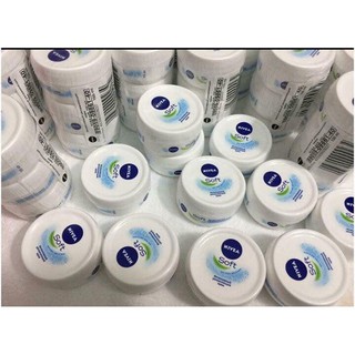 Kem dưỡng ẩm Nivea Nga hộp 200 ml