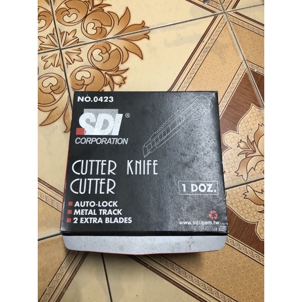 Dao rọc giấy Cutter Knife SDI (Tặng kèm 02 lưỡi dao) Size To