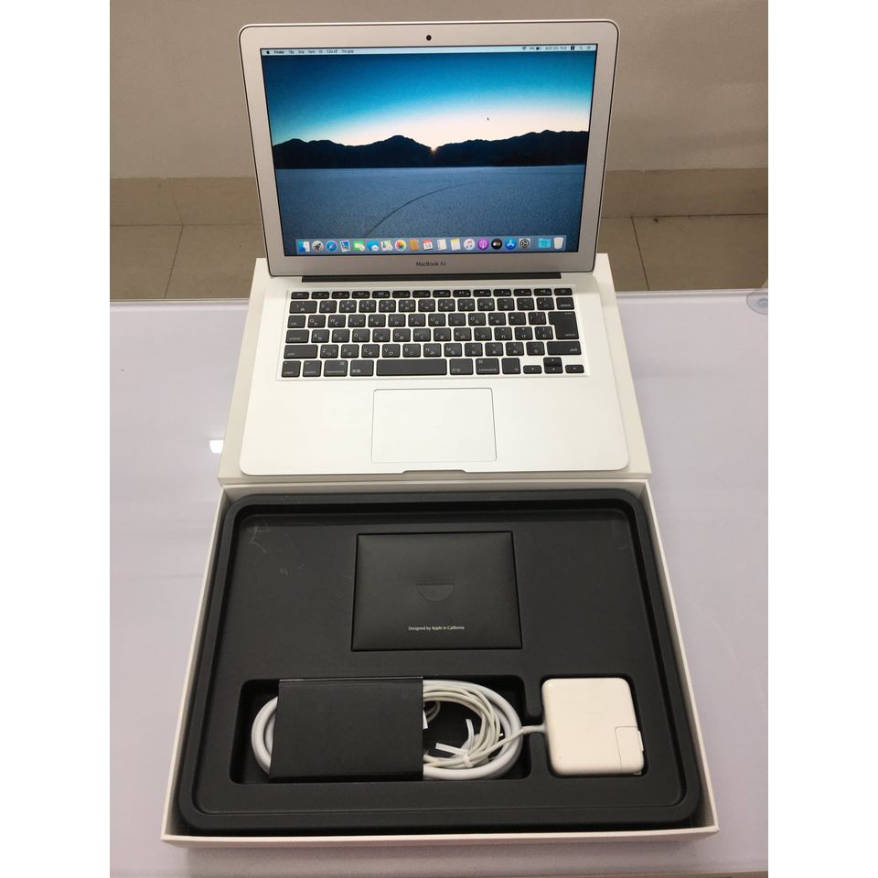 Macbook Air 2015 Chính Hãng Core i7 / Ram 8GB / SSD / Màn 13inch Cực Đẹp sang chảnh Siêu mỏng nhẹ - Tặng Phụ Kiện