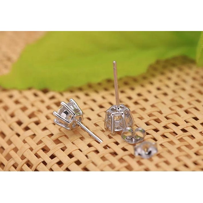 Bông tai nụ đính đá M18