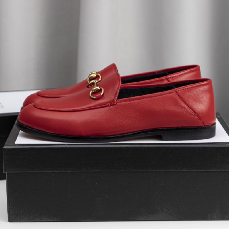 giày lười loafer nam nữ da thật mũi tròn gắn quai xích G-C Gucci