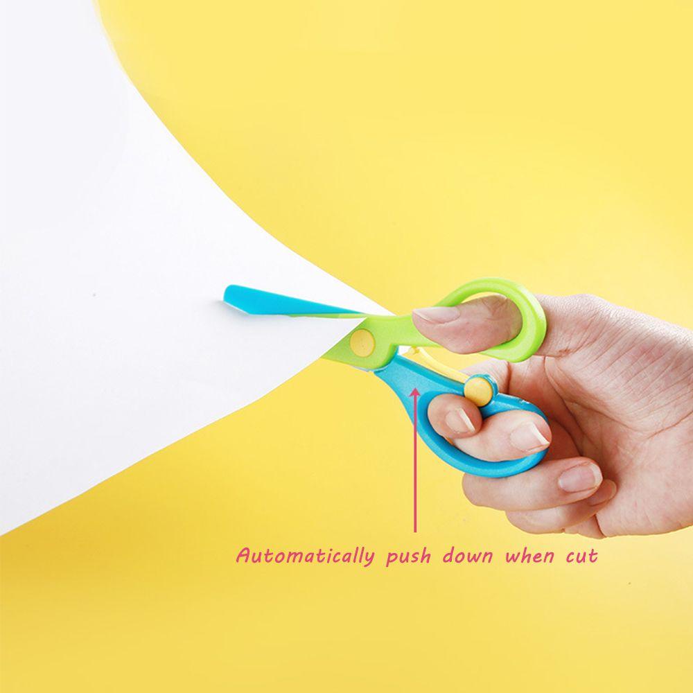 Kéo Cắt Giấy Origami Bằng Nhựa Màu Cầu Vồng