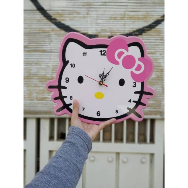 Đồng Hồ Treo Tường Hello kitty