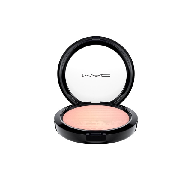 Phấn bắt sáng Mac Extra Dimension Skinfinish ( tặng kèm cọ của Mac)