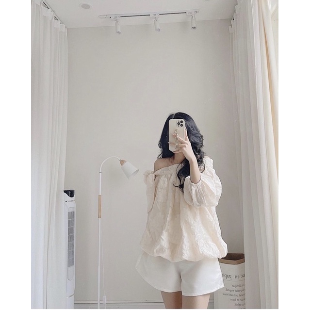 Set áo trễvai hoa tay lỡ cột nơ kèm quần