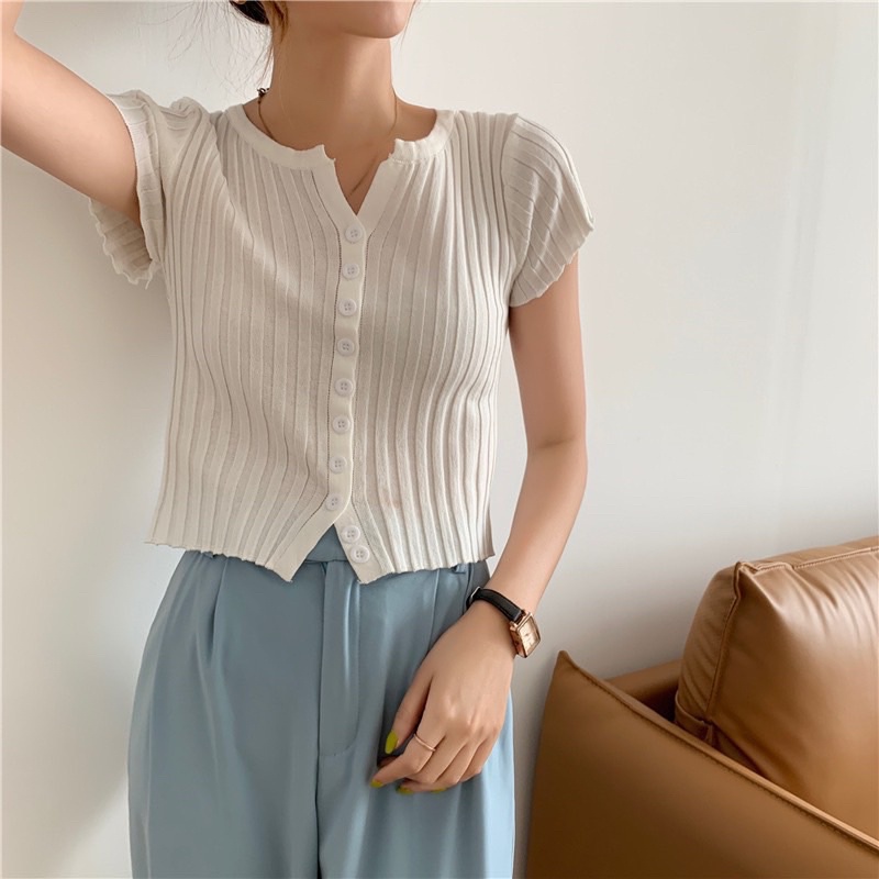 Áo len cộc tay cổ trơn cài khuy