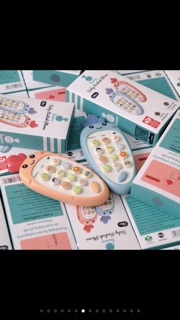 Điện thoại kèm gặm nướu cho bé
