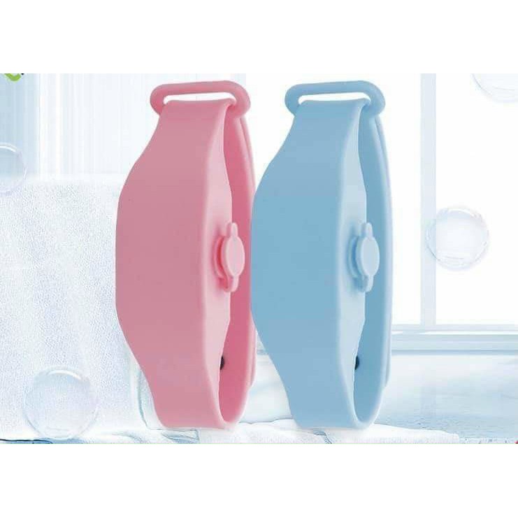 Vòng đeo tay đựng dung dịch sát khuẩn rửa tay nhanh, an toàn cho bé