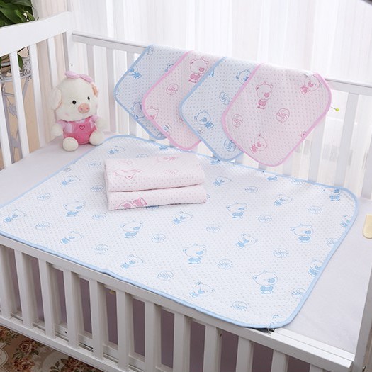 Set 2 chiếu lót chống thấm 4 lớp loại đẹp cho bé ( 50 x70cm)