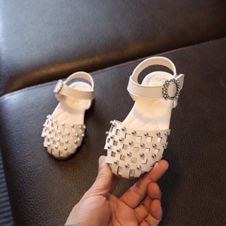 Sandal bé gái - chat trc khi đặt hàng