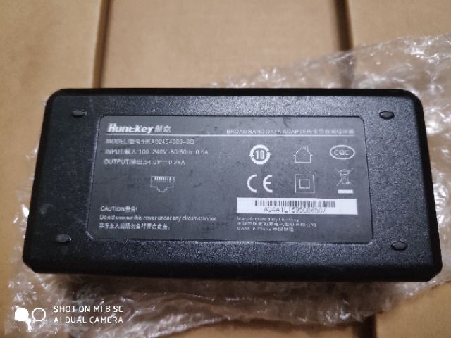 Bộ chuyển đổi Adapter POE cung cấp năng lượng cho thiết bị mạng Unifi, Aruba, Cisco...