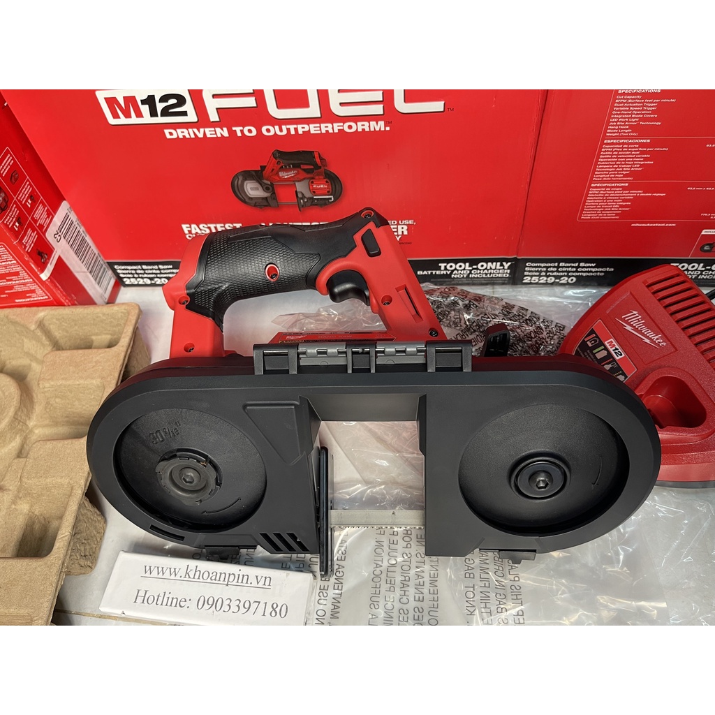 Cưa vòng Milwaukee 2529 M12