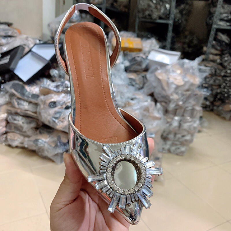 Bán sỉ Giày sandal nữ bít mũi đính Hoa đá mặt trời gót nhọn 5p hàng Quảng Châu-Kèm ảnh thật