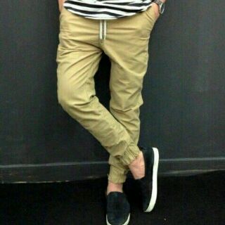 Quần jogger kaki