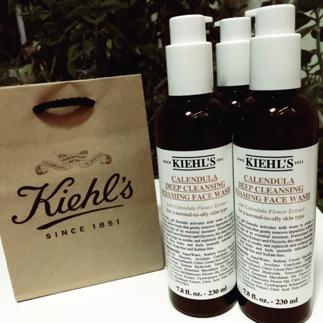 Kiehl's Sửa rửa mặt Hoa Cúc 