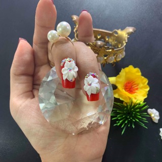 Hoa bột ôm đá nỗi ãnh thật