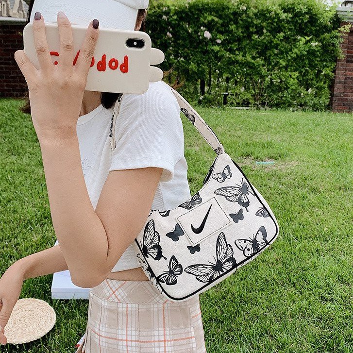 Túi xách Nike thiết kế họa tiết bướm thời trang sành điệu-21*12*7 cm | BigBuy360 - bigbuy360.vn