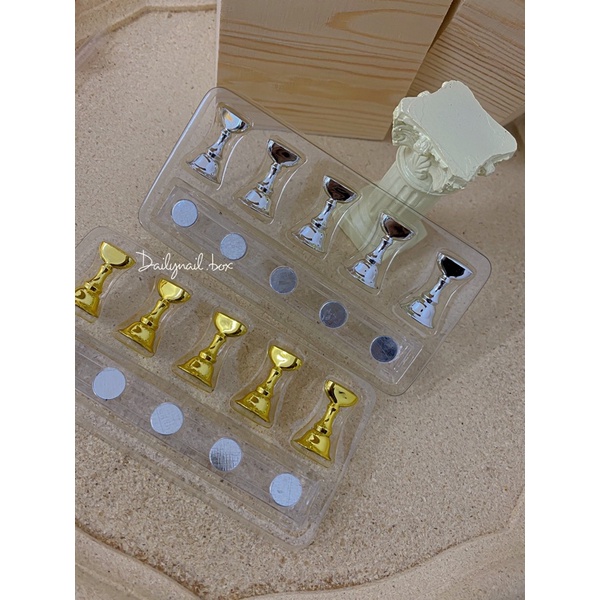 Đế móng nam châm