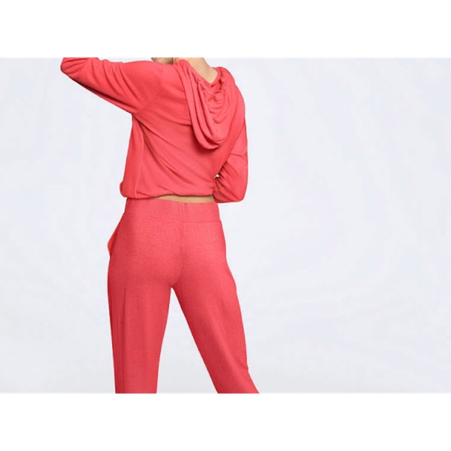 (Size SX) Quần thể thao, quần legging màu đỏ thời thượng và sành điệu-Hàng nhập từ Victoria secret USA