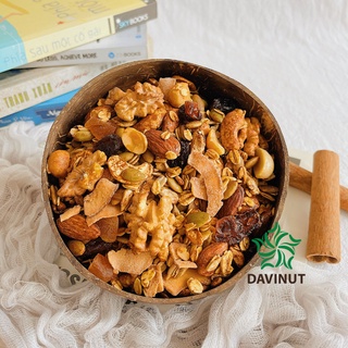 Granola ăn kiêng Davinut 500g, 75% hạt và hoa quả sấy không đường, 25% yến mạch ăn liền, ngũ cốc giảm cân granola
