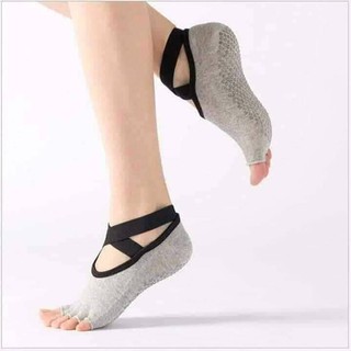 Tất Vớ chân tập yoga , barre , pilates quai chéo (hở  ngón) thấm mồ hôi gắn hạt silicon chống trơn trượt tuyệt đối