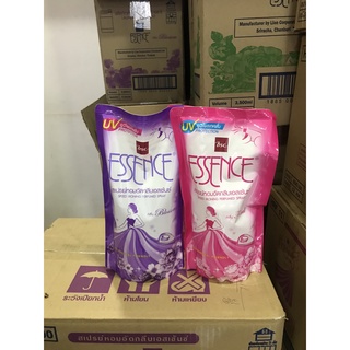 Xịt ủi thơm quần áo Essence bịch 500ml Thailand