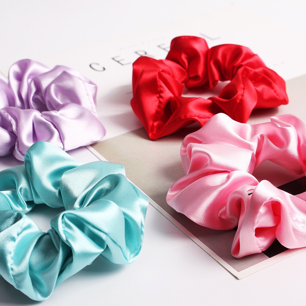 (Mẫu Ngẫu Nhiên) Cột Tóc Scrunchie Lụa Bóng Xinh Xắn, Tiện Dụng Girlz Only