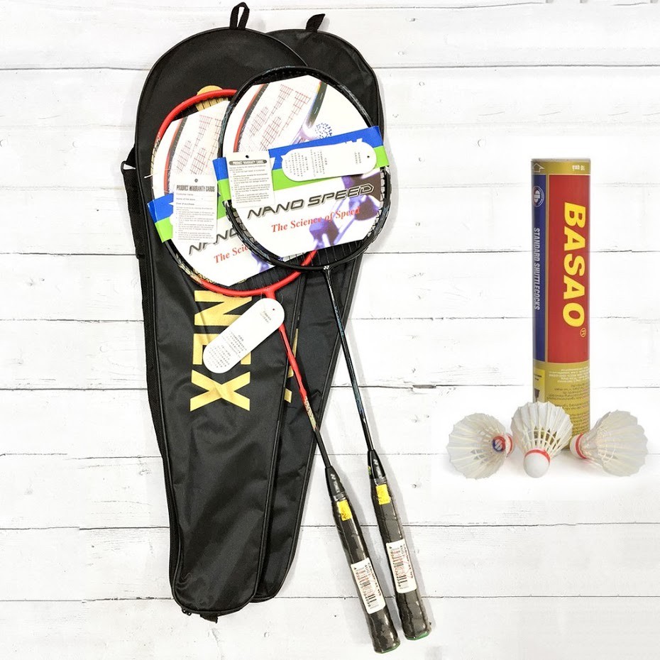Combo một đôi vợt cầu lông tặng kèm hộp cầu 3 sao