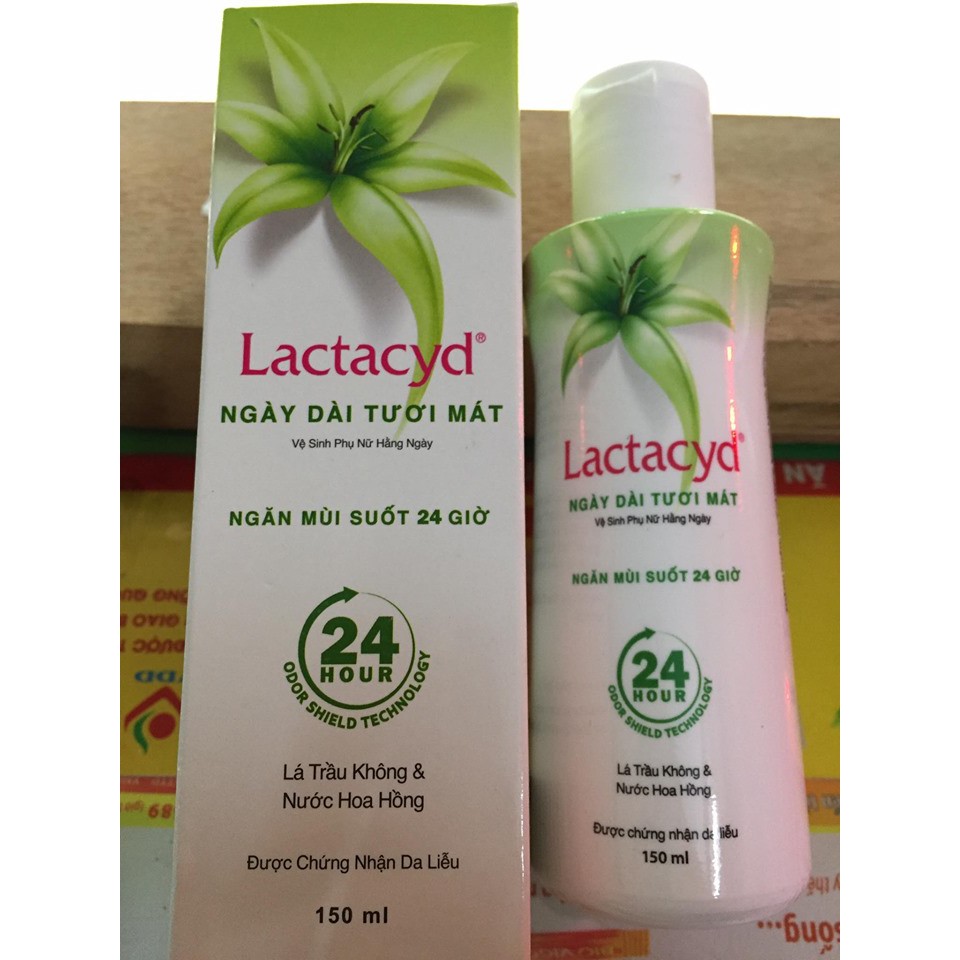 Dung dịch vệ sinh phụ nữ Lactacyd lá trầu không 150ml