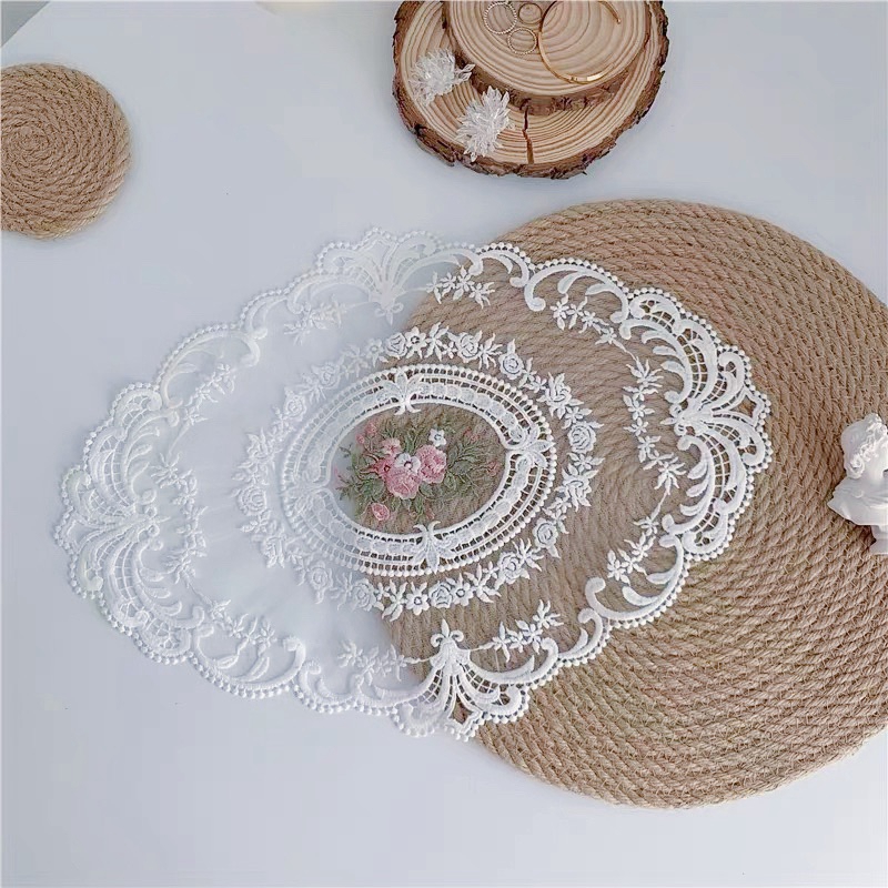Khăn Trải Bàn Phối Ren Phong Cách Vintage