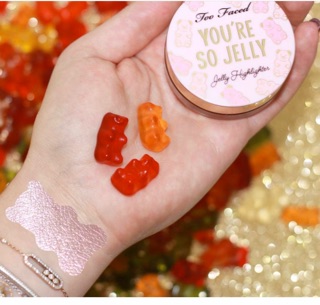 Nhũ bắt sáng Too Faced