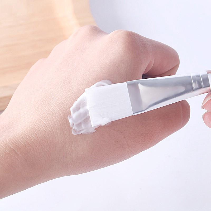 Cọ đắp mặt nạ chăm sóc da tiện dụng