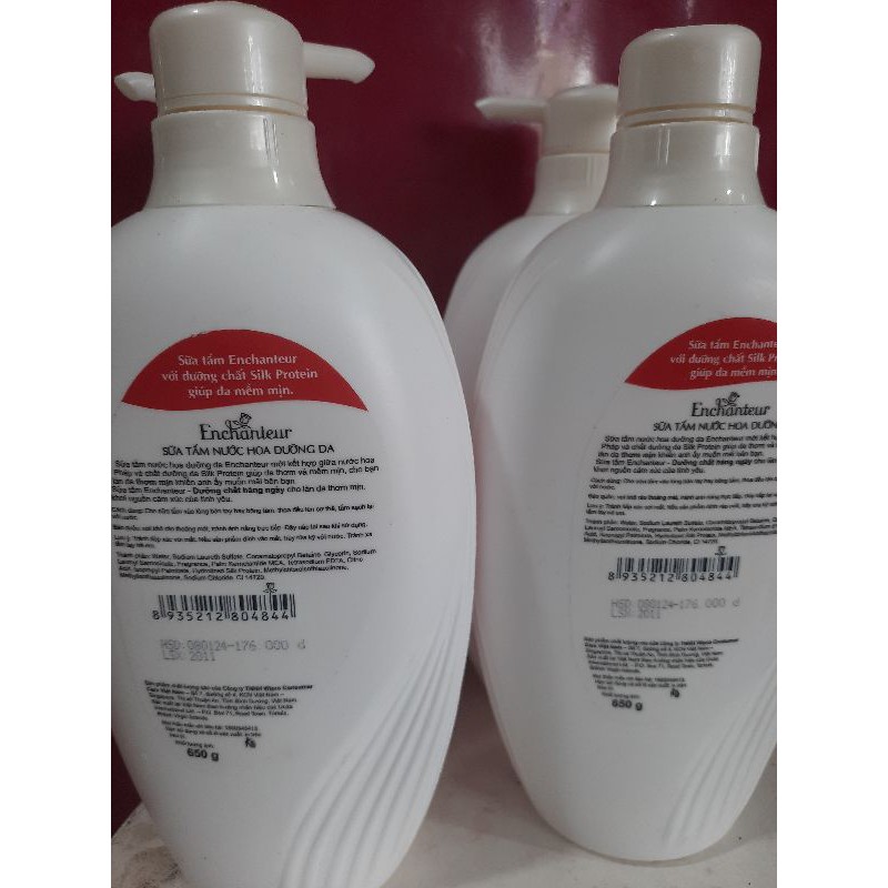 Sữa tắm enchanteur màu hồng 650ml