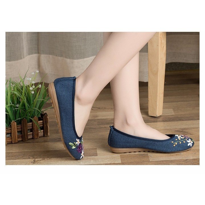 Giày lười cói nữ thêu hoa SP28