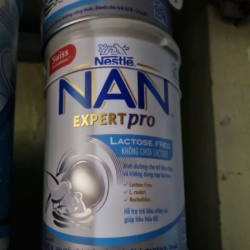 1 lon sữa NAN  expertpro lactose free 400g cho trẻ từ lúc sinh ra đến 3 tuổi