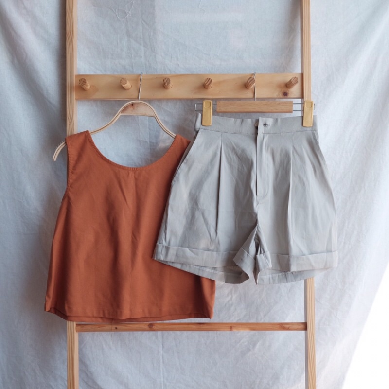 Quần short linen gập gấu by Góc của Lam