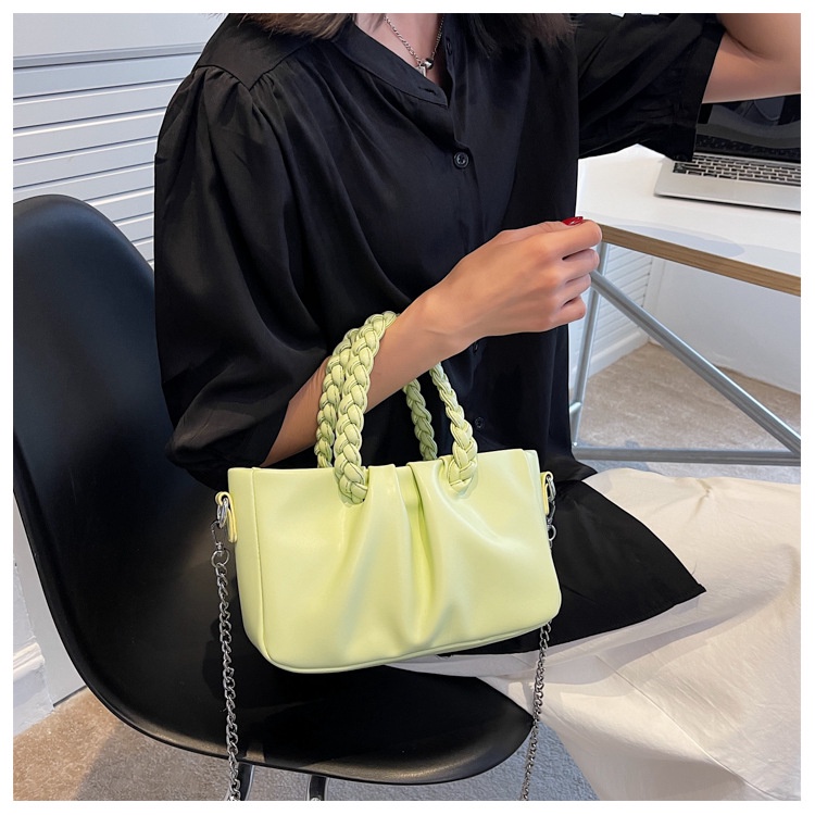 IELGYHigh-quality chain messenger bag large-capacity hand-held shoulder tote bag