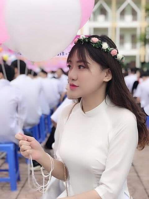 Vòng Hoa Kỷ Yếu