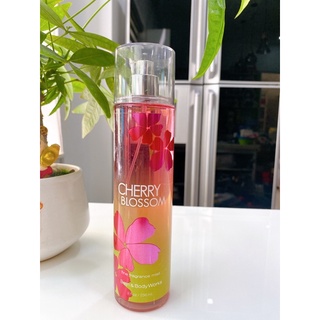 Nước hoa xịt thơm toàn thân Bath&Body Work