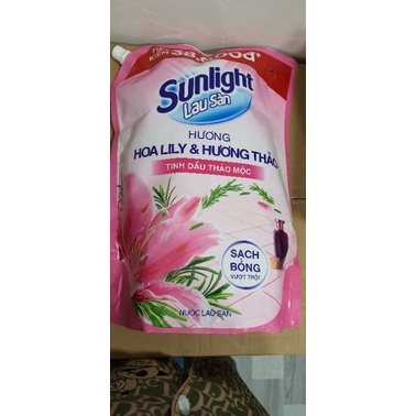 Nước lau sàn Sunlight Hương Hoa Thiên Nhiên, túi 3,6kg