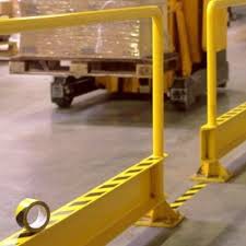 Băng keo dán nền sọc đen vàng 3M 766