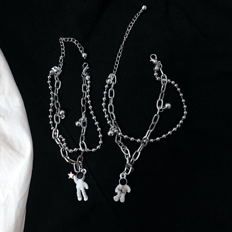 Vòng Tay Thép Titan A0005 Mặt Hình Phi Hành Gia Cá Tính Cho Cặp Đôi