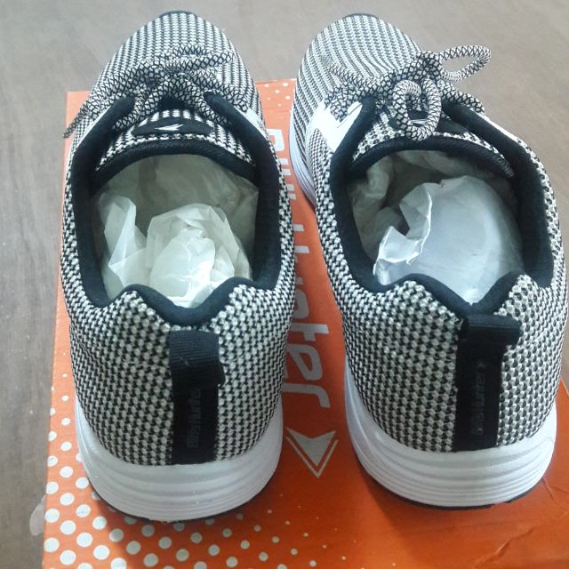 Giày Bitis Hunter. Mới 100% Cỡ Giày 43.