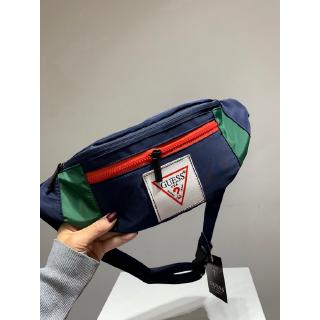 Túi đeo ngực in họa tiết Guess cho nữ và nam 4 màu