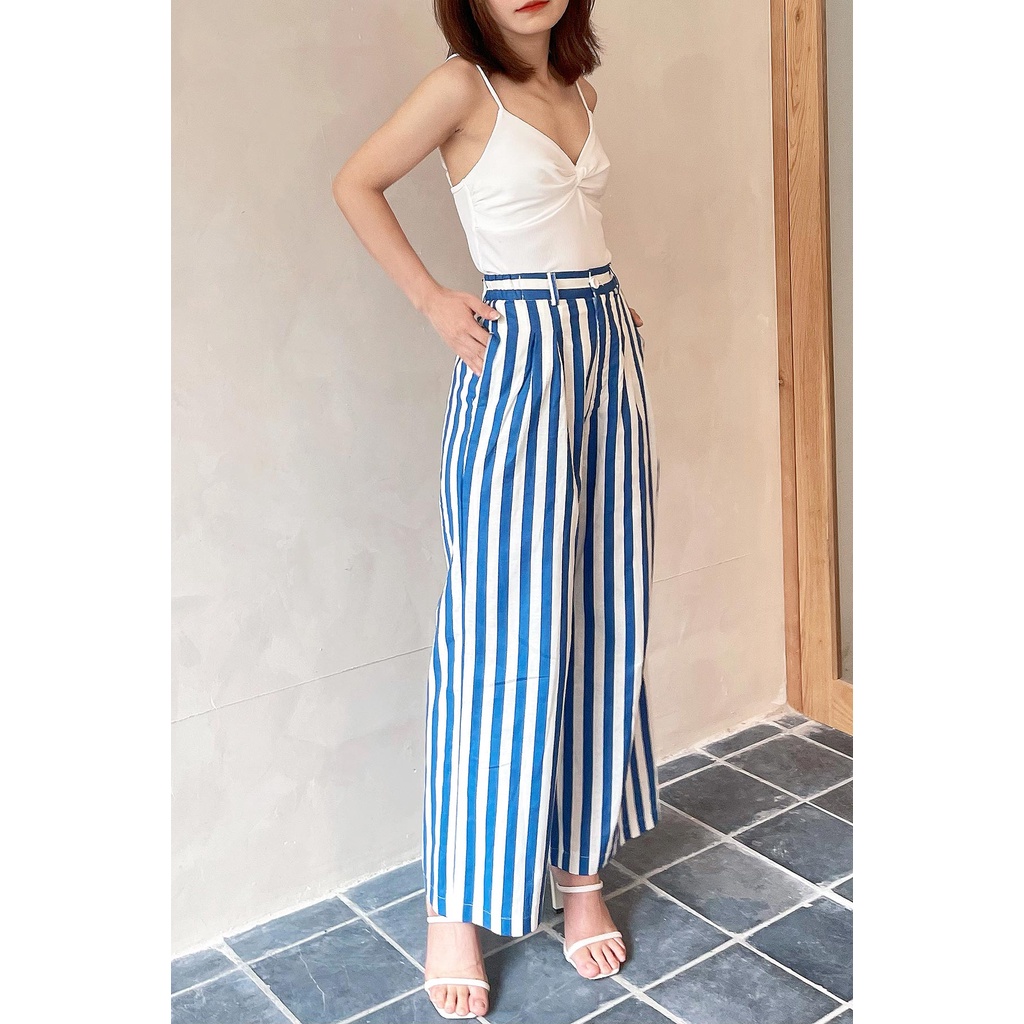 Áo 2 Dây Xoắn Vặn Ngực VIEN TRAN V61R22H007