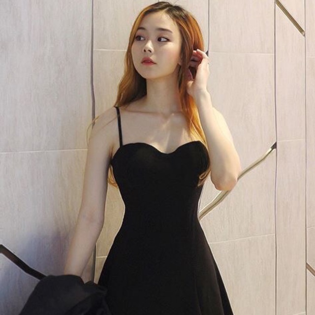 Đầm 2 dây dáng chữ A