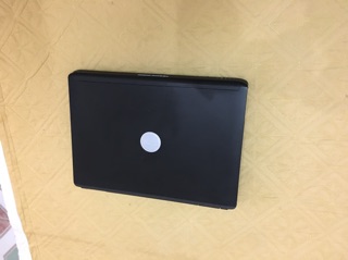 Laptop Dell 1400 đen đẹp