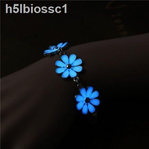 ♚✽Vòng tay dạ quang Vibrato phiên bản Hàn Quốc ngọt ngào ngôi sao hoa tặng bạn gái chân đá huỳnh trái tim cô | BigBuy360 - bigbuy360.vn